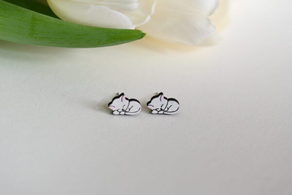 Earrings "White sleeping cat" - Image 6