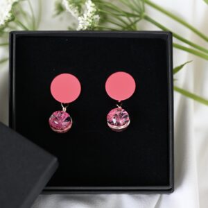 TAIM Small Earrings “Round deep pink”