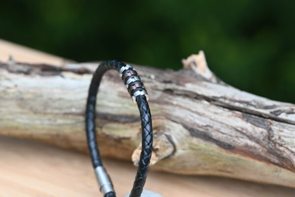 Hilpharakas Leather Bracelet "Single thread Metal" - Image 3