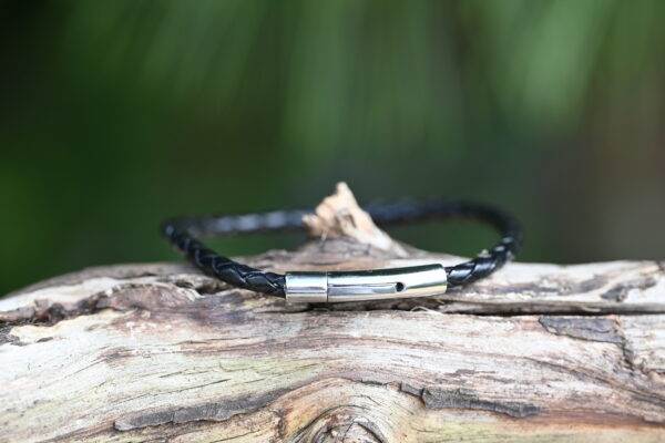Hilpharakas Leather Bracelet "Single thread" - Image 3