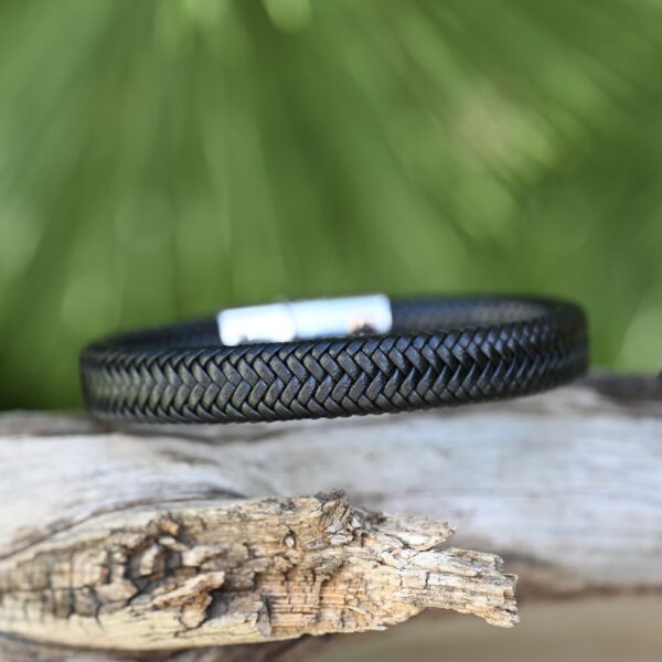 Hilpharakas Leather Bracelet "Bold Braid" - Image 3