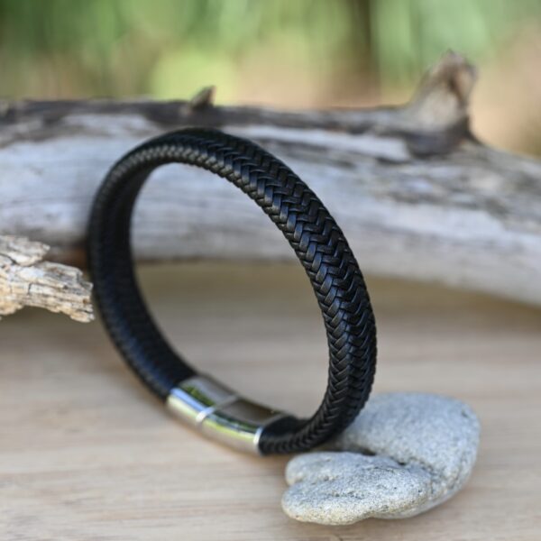 Hilpharakas Leather Bracelet "Bold Braid" - Image 2