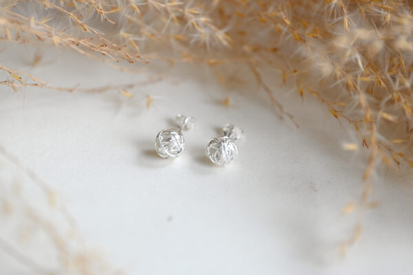 Kanela Silver Stud Earrings "Threadball"