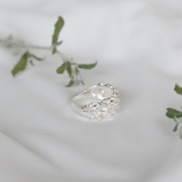Kanela Silver Ring "Moon Canyons" - Image 4