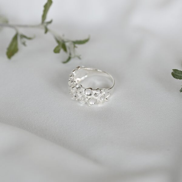 Kanela Silver Ring "Moon Canyons" - Image 3