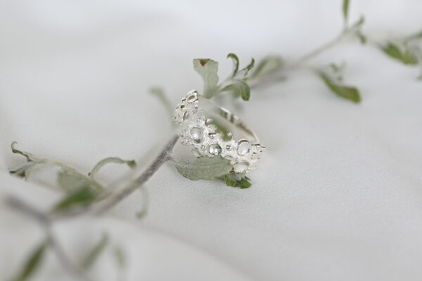 Kanela Silver Ring "Moon Canyons" - Image 7
