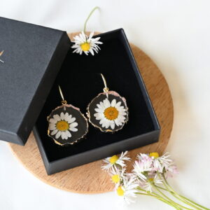 TAIM Resin Earrings “Daisy”