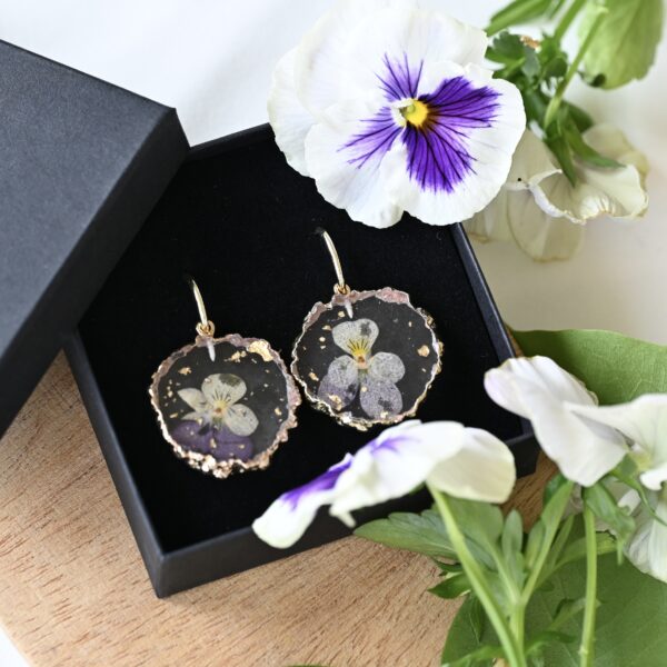 TAIM Resin Earrings “Pansy”