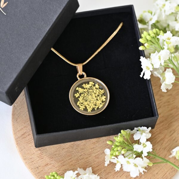 TAIM Gold Steel Necklace “Yellow”
