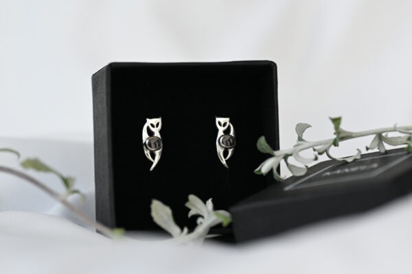 Kanela Silver Drop Earrings "Cat" - Image 2