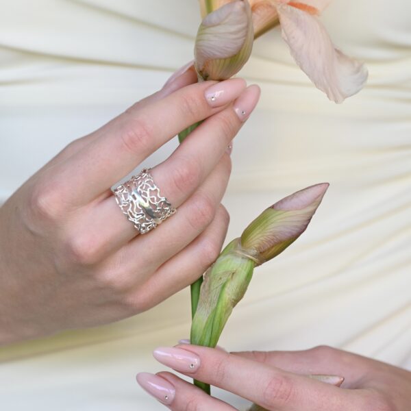 Kanela Silver Ring "Romantic" - Image 2