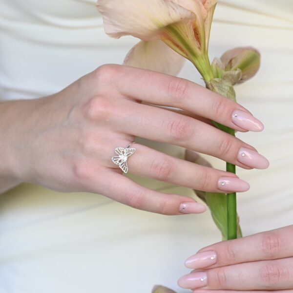 Kanela Silver Ring "Twist" - Image 2