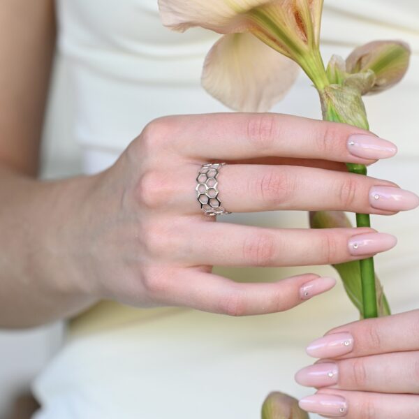 Kanela Silver Ring "Honeycomb" - Image 2