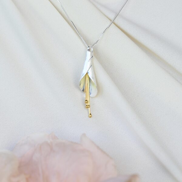Kanela Silver Necklace "Bell Flower" - Image 5