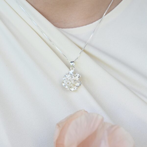 Kanela Silver Necklace "Silver Bloom" - Image 2