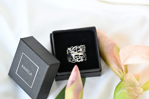 Kanela Silver Ring "Romantic" - Image 5