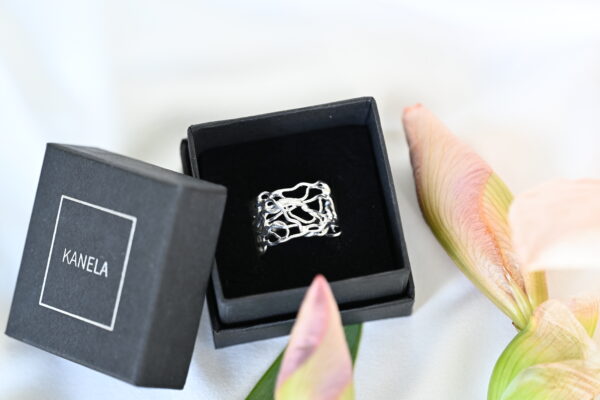 Kanela Silver Ring "Romantic" - Image 4