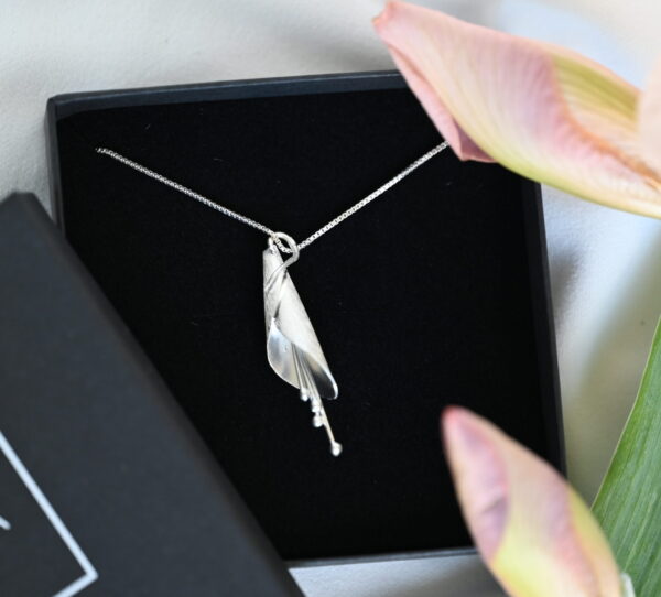 Kanela Silver Necklace "Bell Flower"