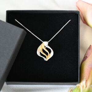 Kanela Silver Necklace "Gold Waves"