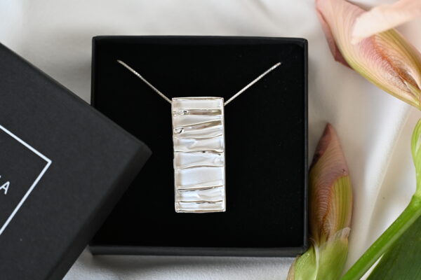 Kanela Silver Necklace "Wrinkle"