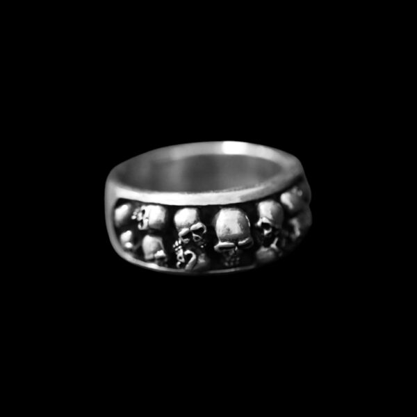 Men’s 925 Sterling Silver Multiple Skull Ring – Hilpharakas