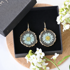 TAIM Resin Earrings “Green Daisy”