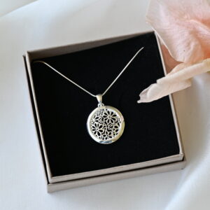 Kanela Silver Necklace "Floral"