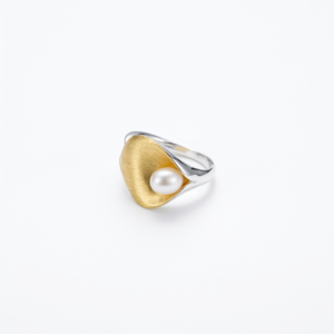 Kanela Silver Ring "Petal"