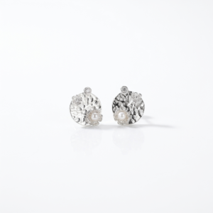 Kanela Silver Earrings "Moon Pearl"